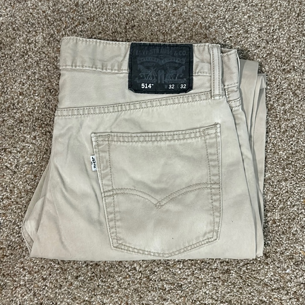 Used - Levi’s Men’s 514 Straight Fit Pants - Khaki - Size 32x32